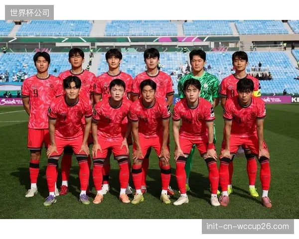 韩国队的小组赛对手实力均衡，每一场比赛的结果都将对出线前景产生至关重要的影响。